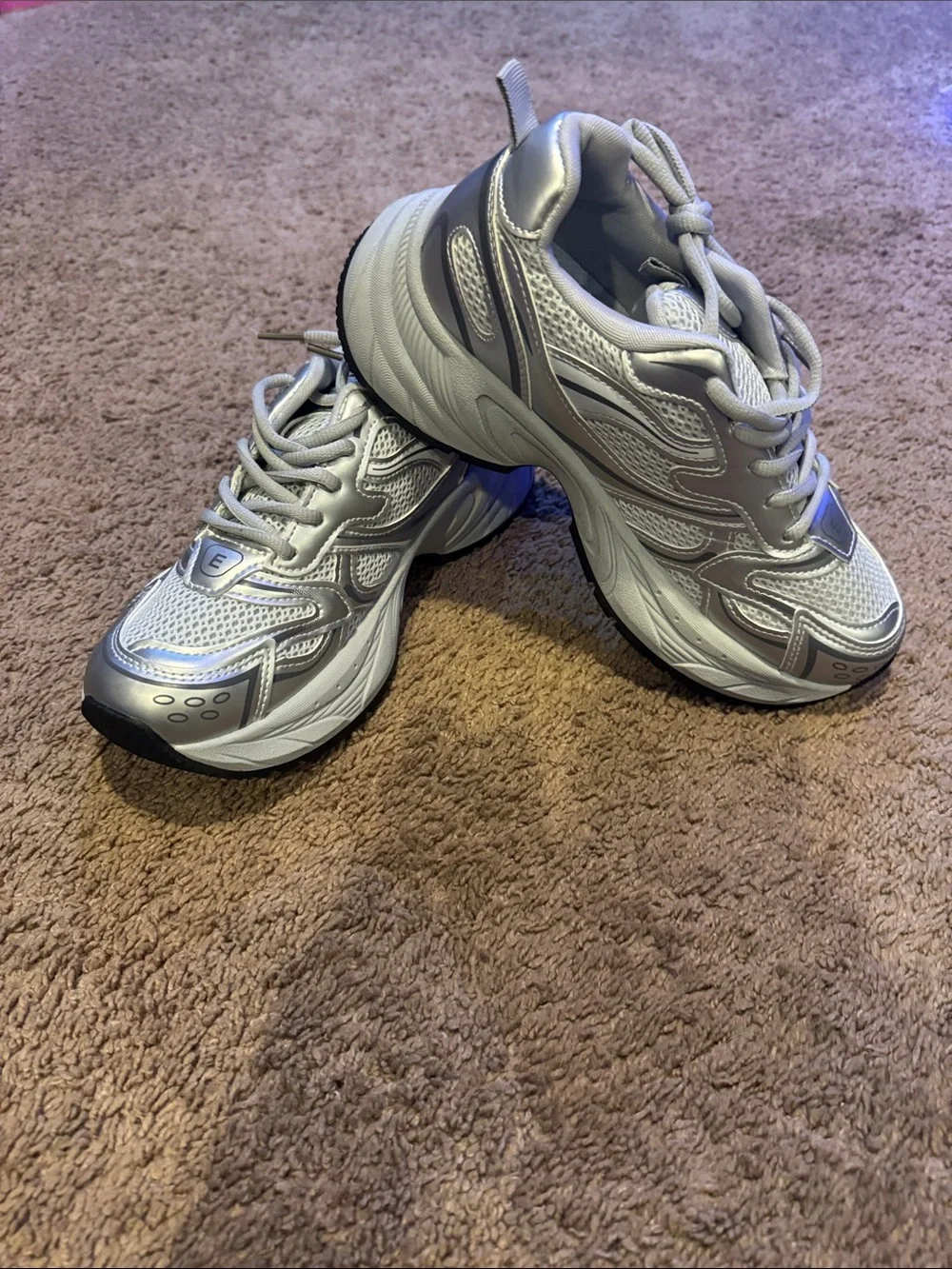 Women's Silver Mesh Athletic Sneakers - Lightweight Support